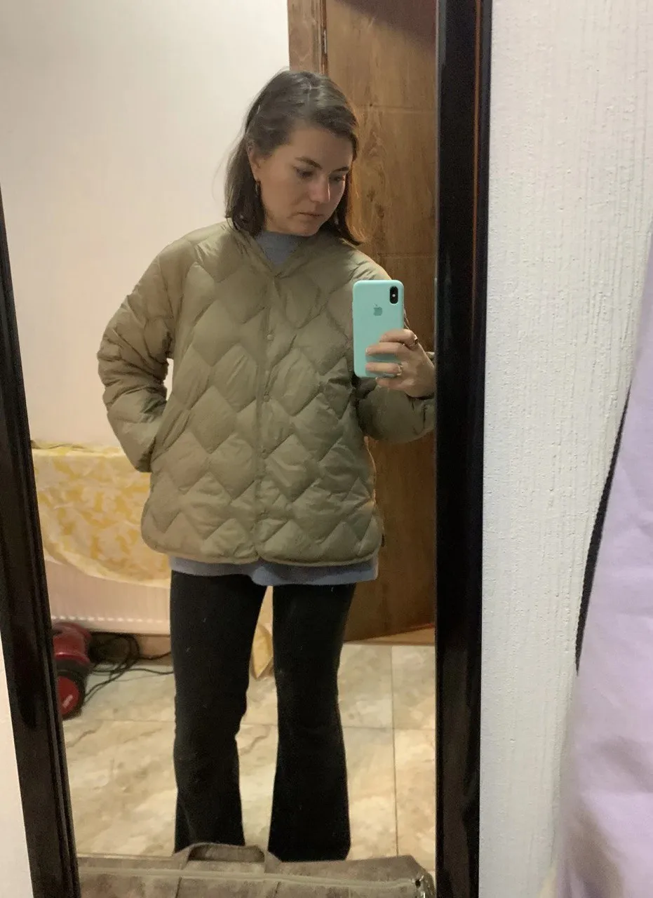 Cozy Chic: Women's Lightweight Duck Down Jacket