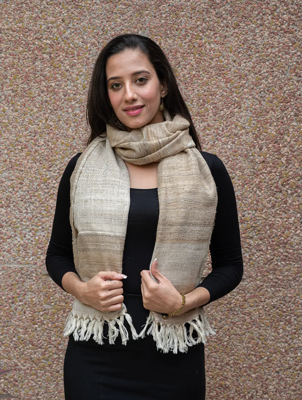 Elegant Warmth. Handwoven Wool Stole - Beige