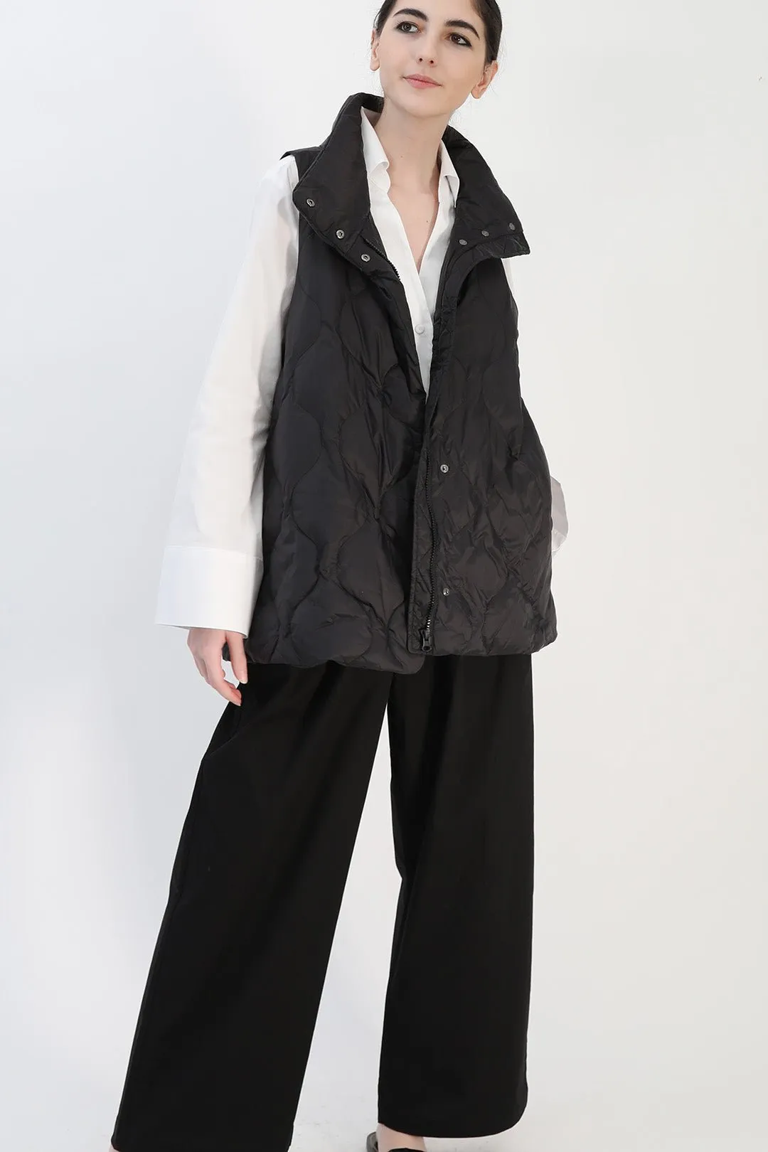 LA ROCHE VEST IN LIGHTWEIGHT DOWN